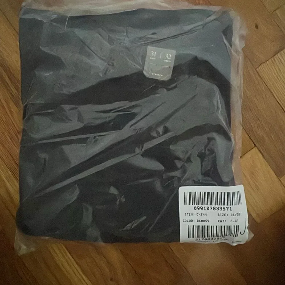 J. Crew Straight Fit Garment-Dyed Carpenter Pant in Midnight Hour NWT 31/32
